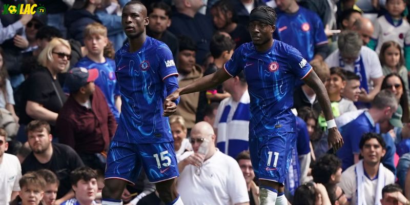 Chelsea vs Everton: Sân Stamford Bridge rực rỡ 
