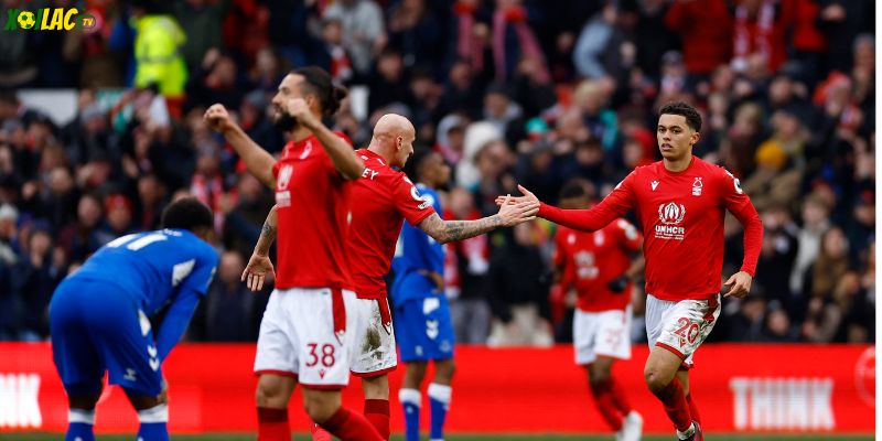 Khoảnh khắc kịch tính trong trận Nottingham Forest vs Everton đầy cảm xúc